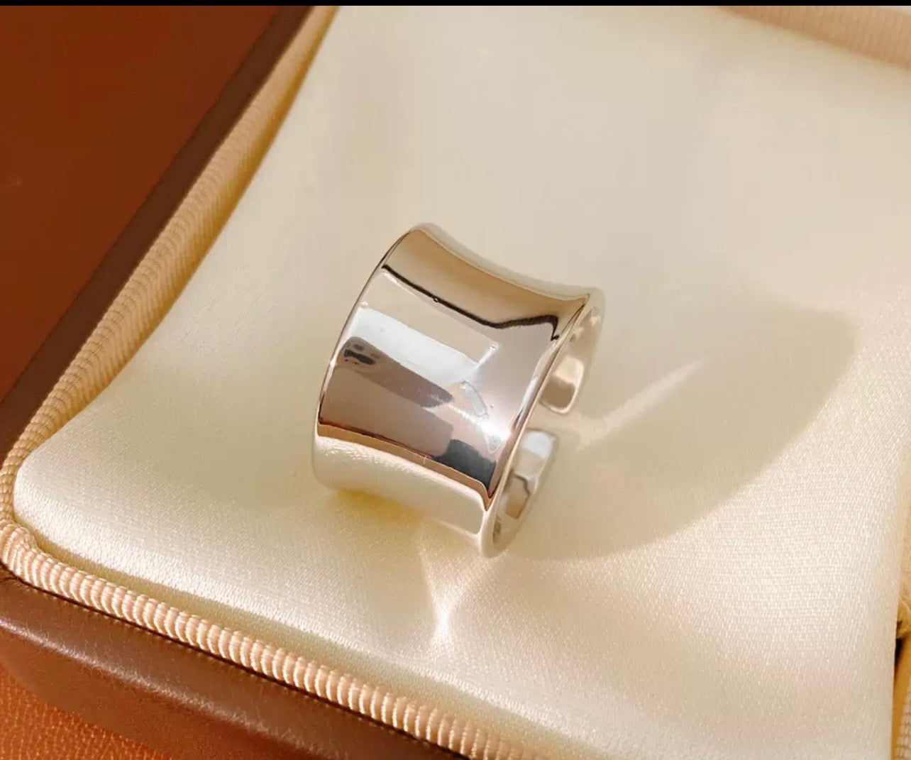 The Main Character Ring